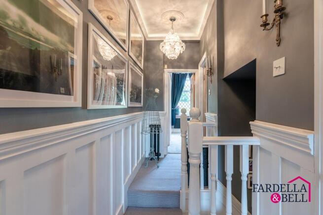 3 bed Terraced for sale Image 9