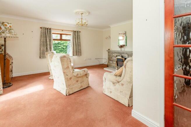 2 bed Detached Bungalow for sale Image 4