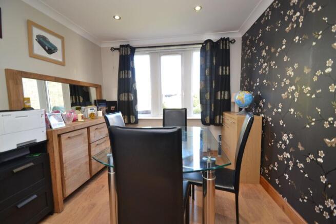 4 bed Detached for sale Image 6