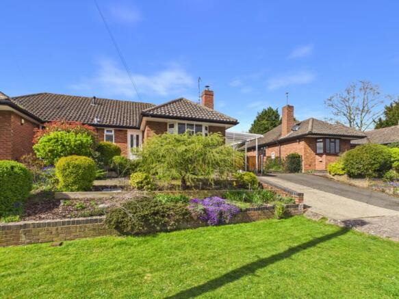 CAM02366G0-PR0134-STILL030