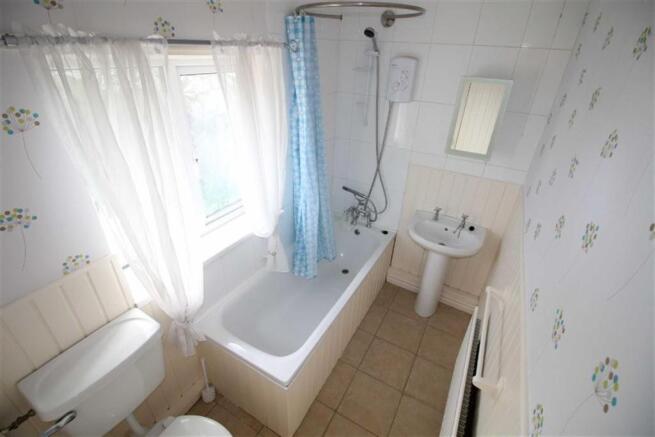 BATHROOM/WC