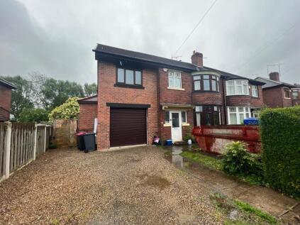 40 Roundwood Grove, Rawmarsh, Rotherham S62 5HN