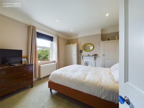 Bedroom 1 iii.jpg