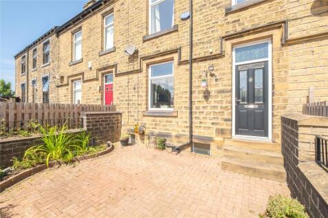 Lowerhouses Road, Quarmby, Huddersfield, HD3