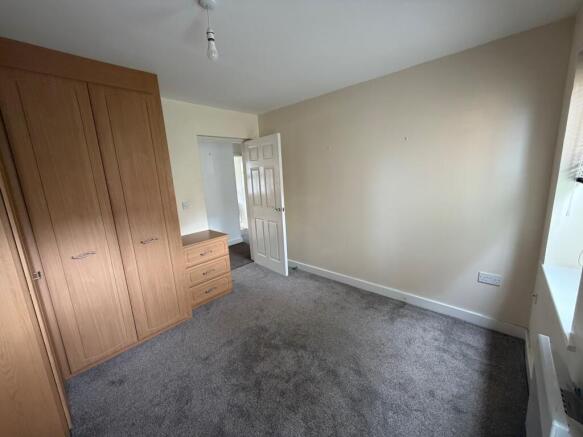 2 bed Flat for sale Image 7