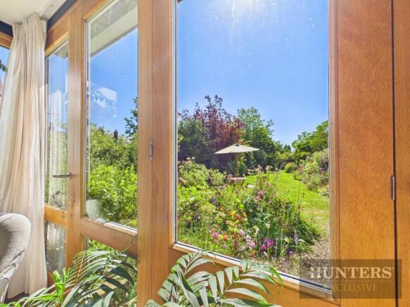 5 bed Semi-Detached for sale Image 12