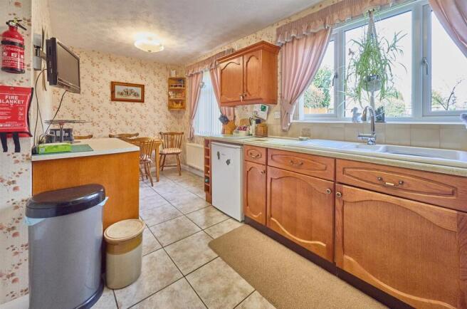 Fitted dining kitchen to rear