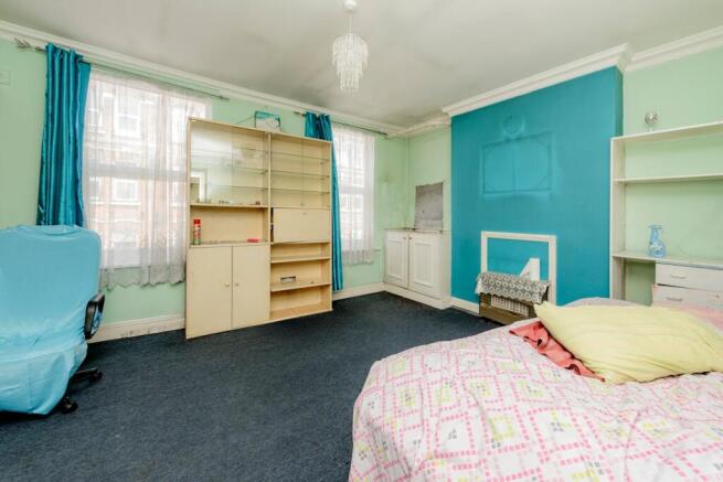 135 churchfield rd3064.jpg