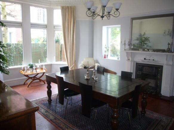 RECEPTION ROOM