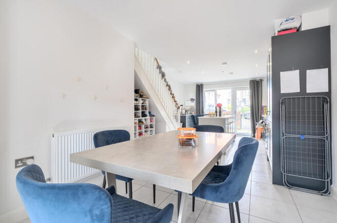 3 bed Terraced for sale Image 11