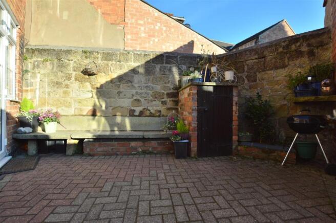 Private Courtyard Garden