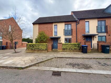 Barring Street, Upton, Northampton NN5