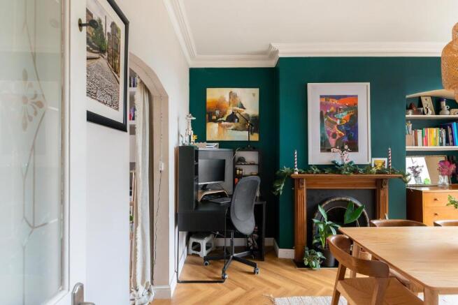 G5F0G3RHD - Dining Room C.jpg