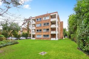 5, 128 Pinelands Court, Richmond Park Road, Bournemouth BH8 8TH