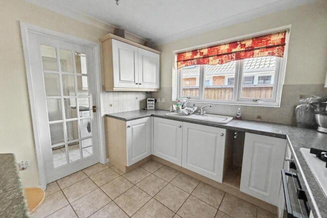 Verwood photo 4