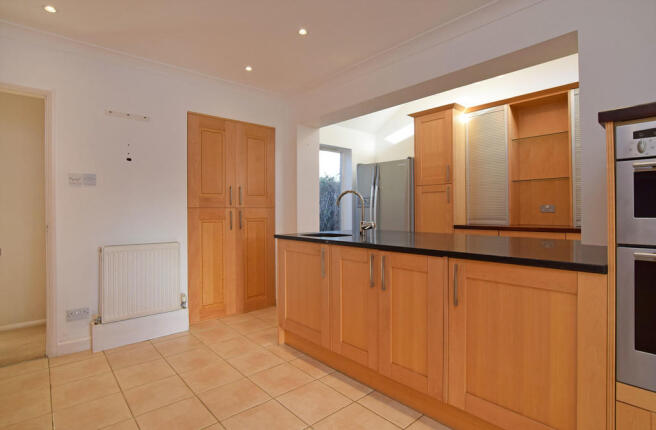 Kitchen/Breakfast...