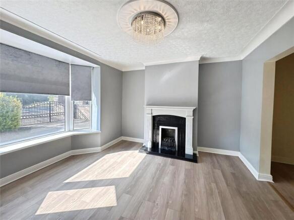 3 bed Semi-Detached to rent Image 8