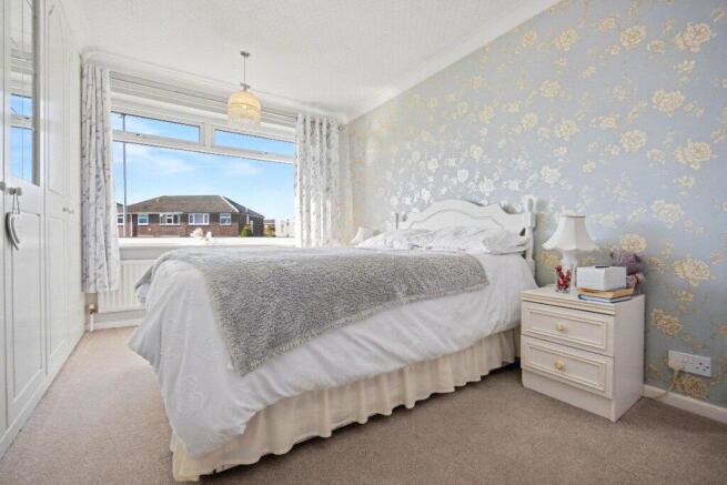 3 bed Semi-Detached for sale Image 10