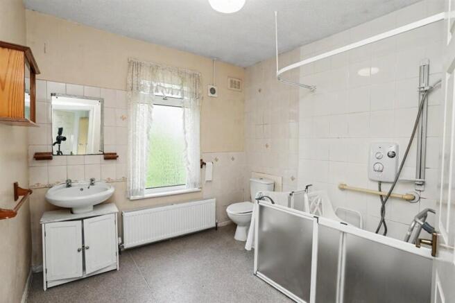 2 bed Semi-Detached for sale Image 9