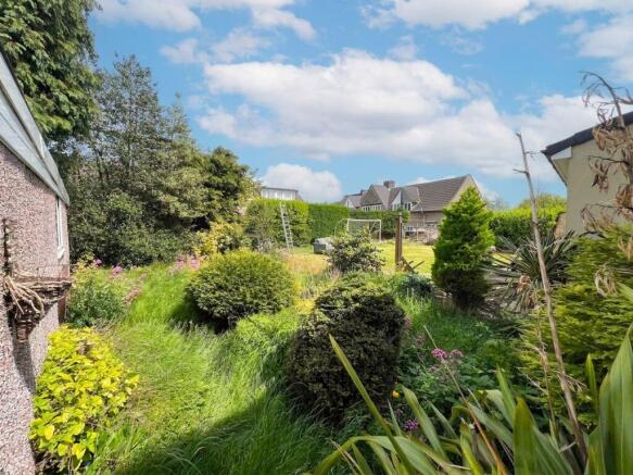 3 bed Semi-Detached for sale Image 4