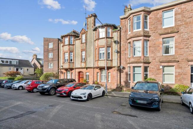 3-bed flat on John Street, Helensburgh, Argyll and Bute, G84, £84,000