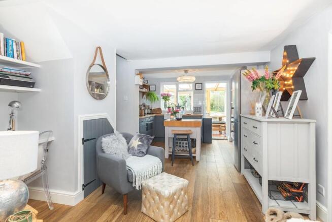 Lounge to Kitchen