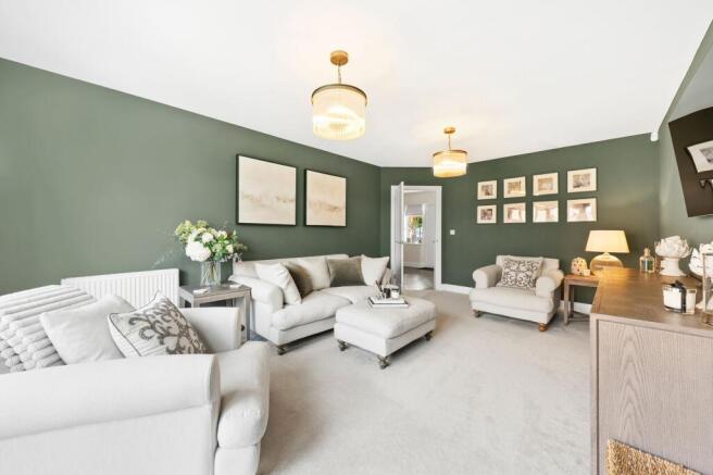 5 bed Detached for sale Image 6