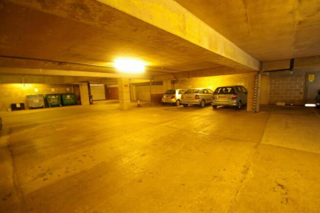 Communal Secure Park