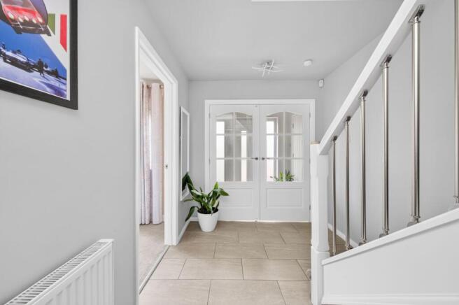 4 bed Detached for sale Image 6