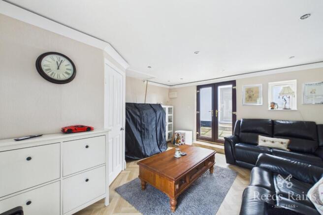 3 bed Detached for sale Image 8