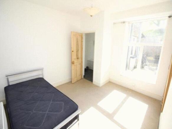 Bedroom (4)