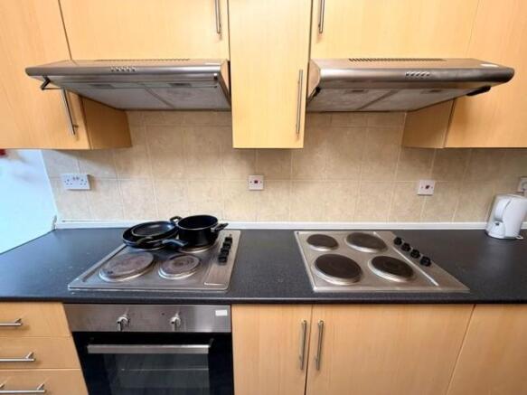 5 bed End of Terrace to rent Image 7