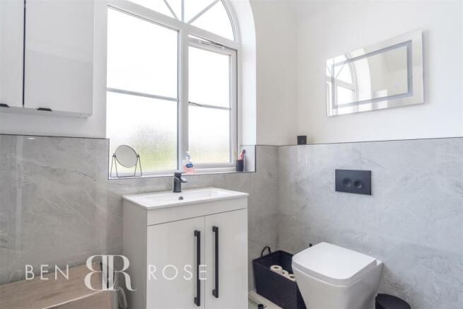 Master Ensuite