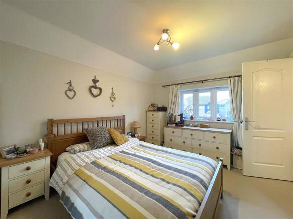 Bedroom One (2).jpeg