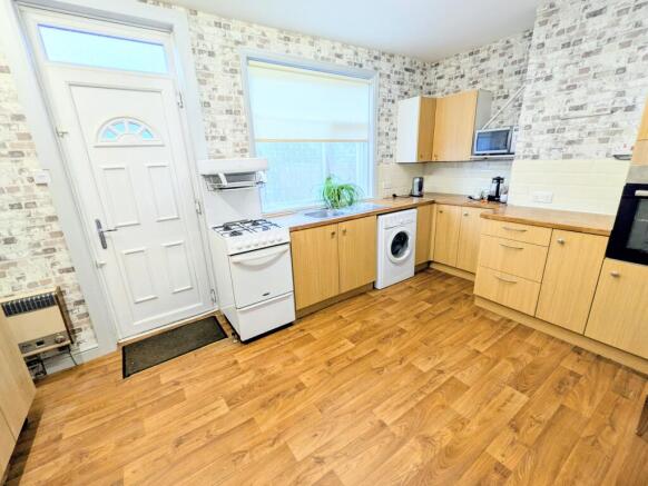 3 bed Terraced for sale Image 7
