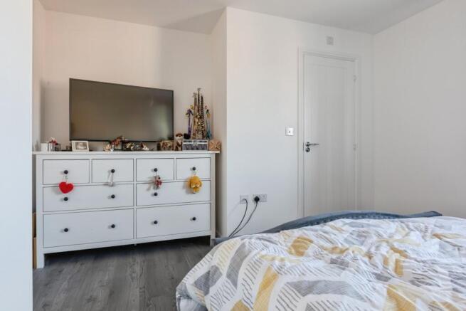 3 bed Semi-Detached for sale Image 9