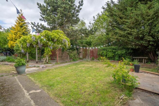 4 bed Semi-Detached for sale Image 7
