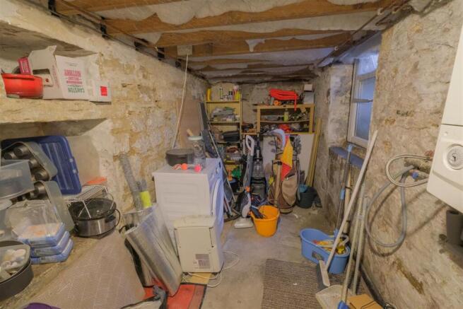 2 bed Terraced for sale Image 10