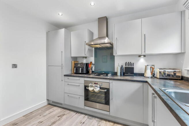 2 bed Apartment for sale Image 10