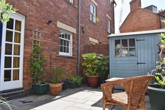 Courtyard Garden