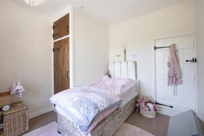 Bed3.2.jpg