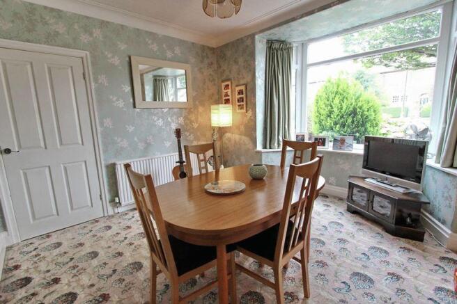 Dining/Sitting...