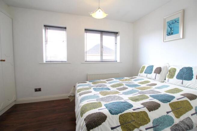 2 bed Semi-Detached for sale Image 7