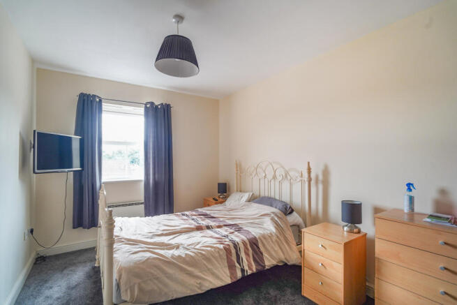 2 bed Flat for sale Image 10