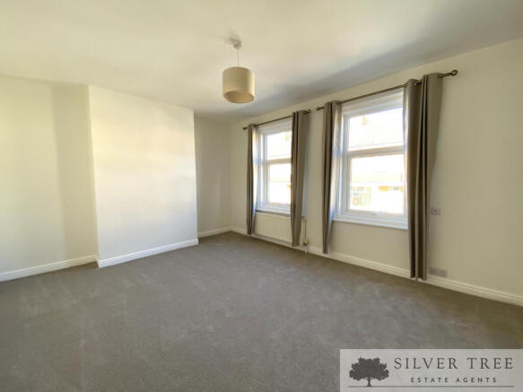 2 bed Terraced for sale Image 9