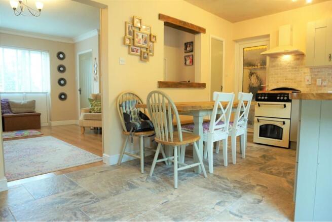 Kitchen/Dining Room