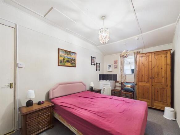 1 bed Bungalow for sale Image 7