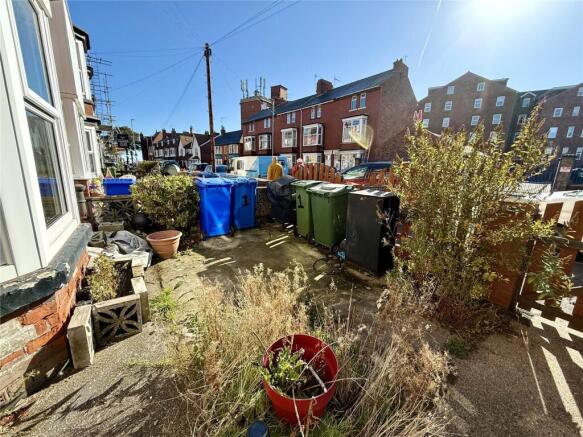 4 bed Flat Share for sale Image 4