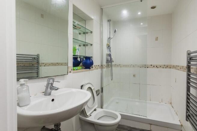 1 bed Flat for sale Image 7