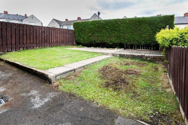 3 bed Semi-Detached to rent Image 4